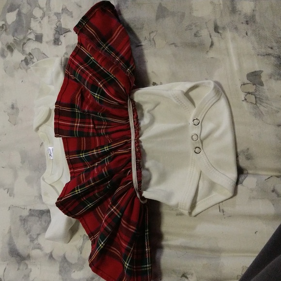 Size 0-3 Artan tots baby girls plaid tartan onesie like new - Picture 11 of 17